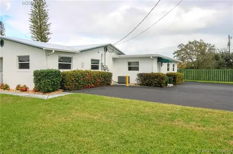 1521 NE Maureen Court Jensen Beach FL 34957