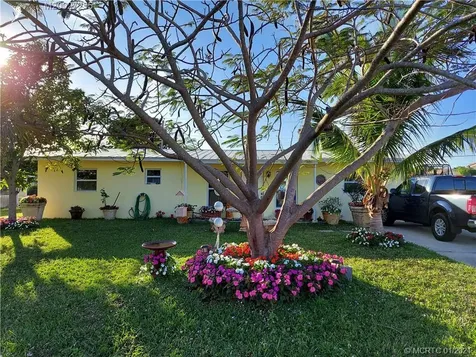 2774 NE Hickory Ridge Avenue Jensen Beach FL 34957