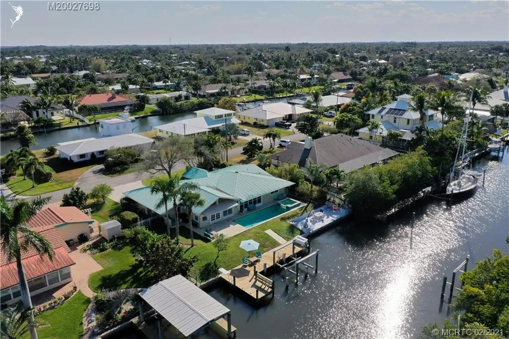 8435 SE Palm Street Hobe Sound FL 33455
