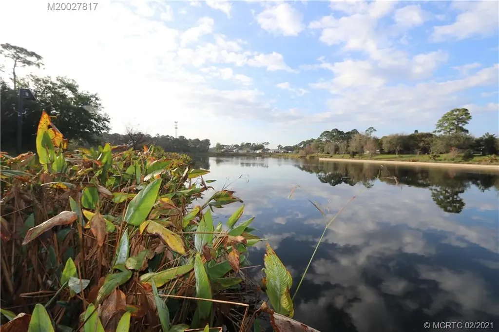 4001 SE Lincoln Street Stuart FL 34997