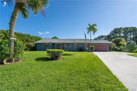 5081 SE Meadow Springs Boulevard Stuart FL 34997