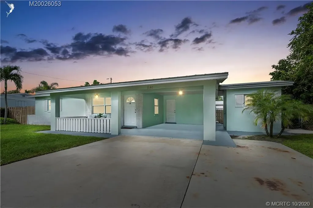 3140 NE Hickory Ridge Avenue Jensen Beach FL 34957