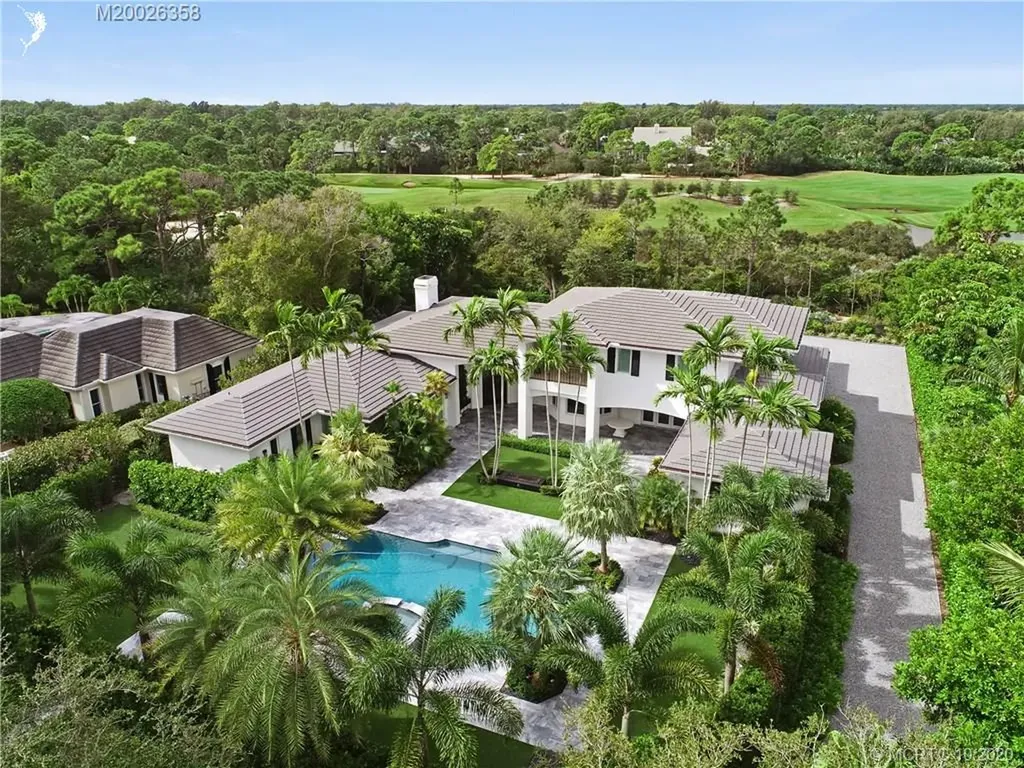 7056 SE Golfhouse Drive Hobe Sound FL 33455