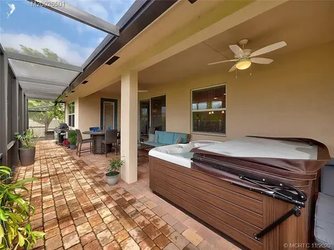 484 NW Windflower Terrace Jensen Beach FL 34957