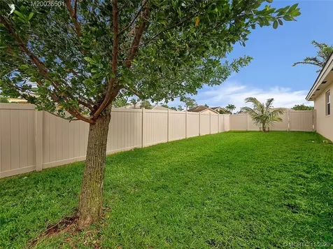 484 NW Windflower Terrace Jensen Beach FL 34957