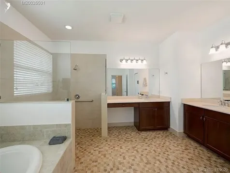484 NW Windflower Terrace Jensen Beach FL 34957