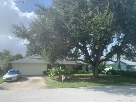2024 NE Avenida Dracaena Jensen Beach FL 34957