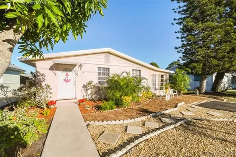 11501 SE Ella Avenue Hobe Sound FL 33455