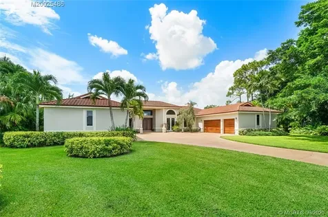 8641 Marlamoor Lane Palm Beach Gardens FL 33412