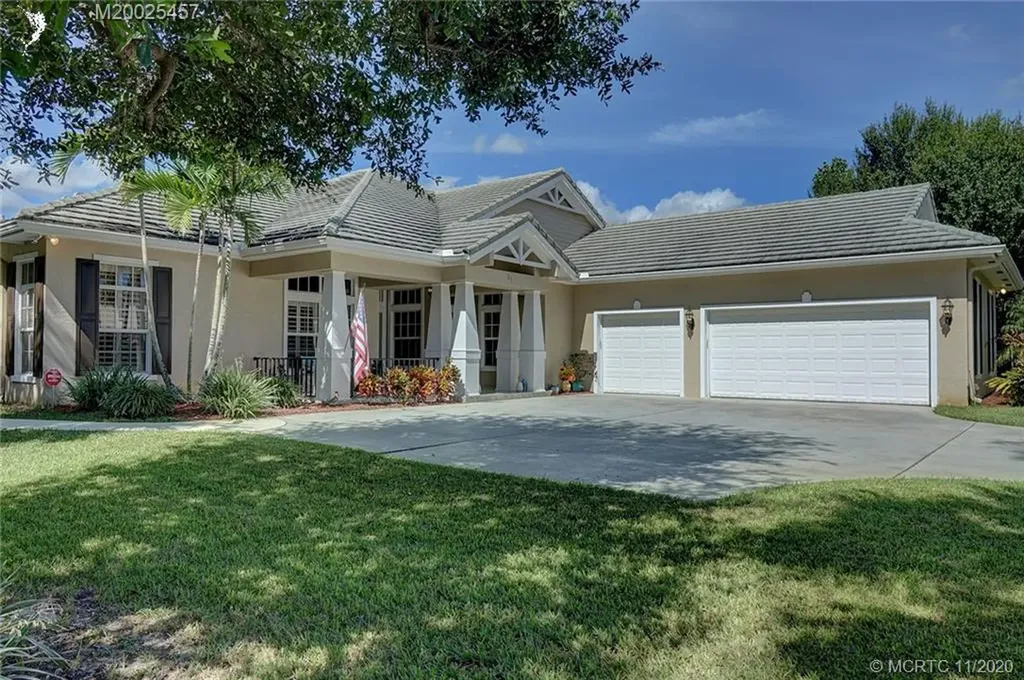21 Castle Hill Way Sewalls Point FL 34996