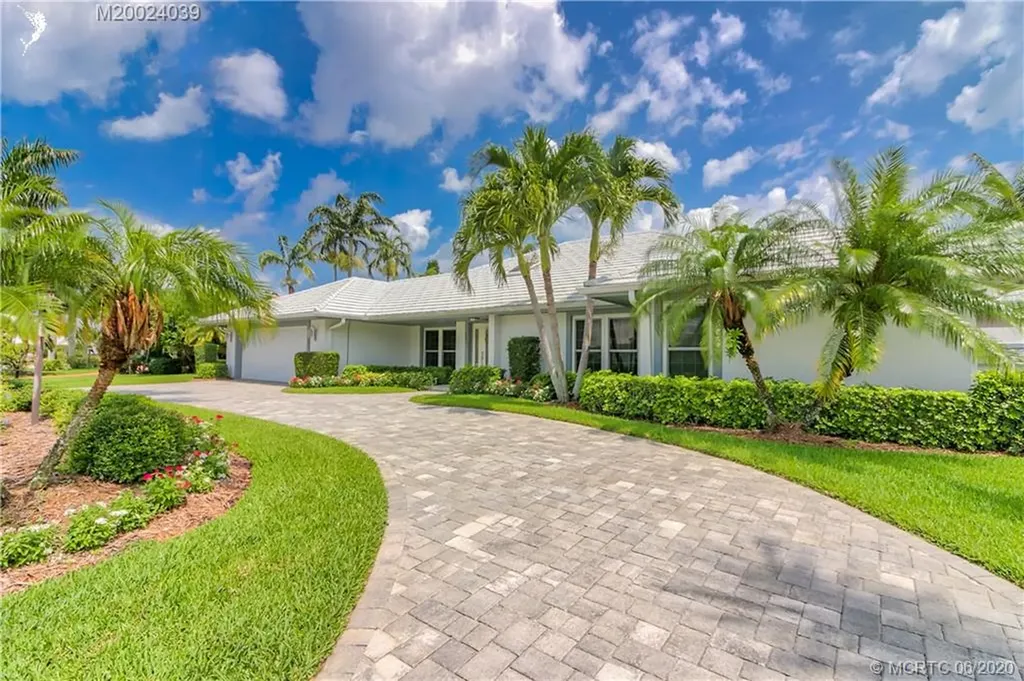 2931 SE Fairway West Stuart FL 34997