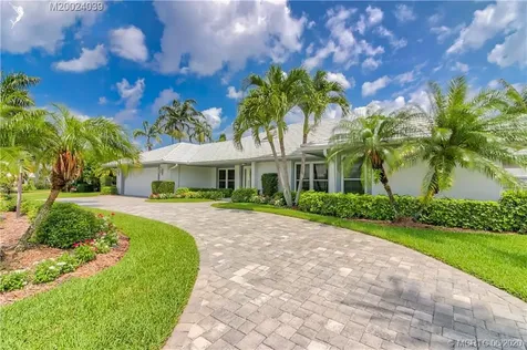 2931 SE Fairway West Stuart FL 34997