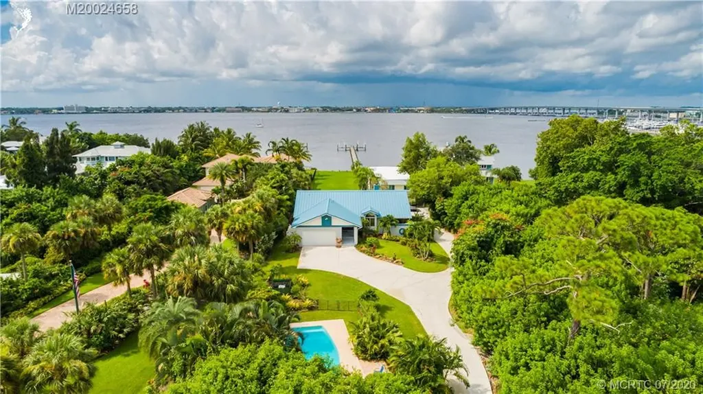 40 NW Alice Street Jensen Beach FL 34957