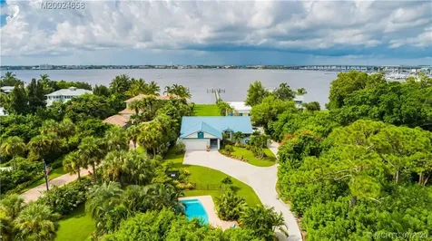 40 NW Alice Street Jensen Beach FL 34957