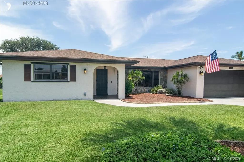 7435 SE Craig Street Hobe Sound FL 33455