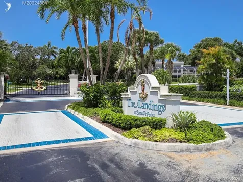 2675 NE Sewalls Landing Way Jensen Beach FL 34957