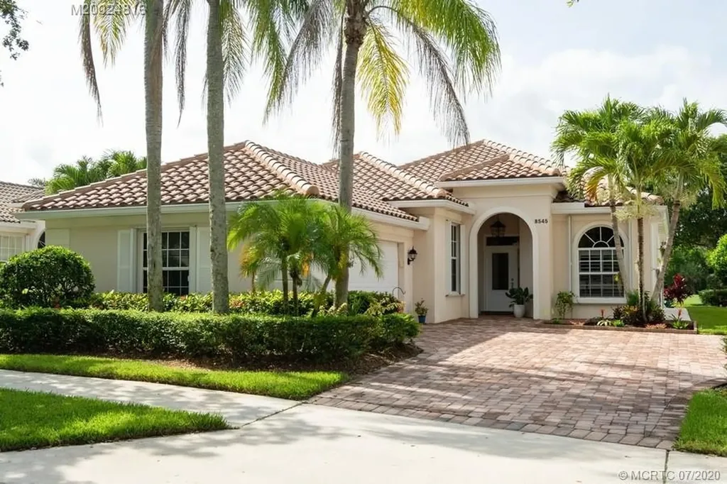 8545 SE Palm Hammock Lane Hobe Sound FL 33455