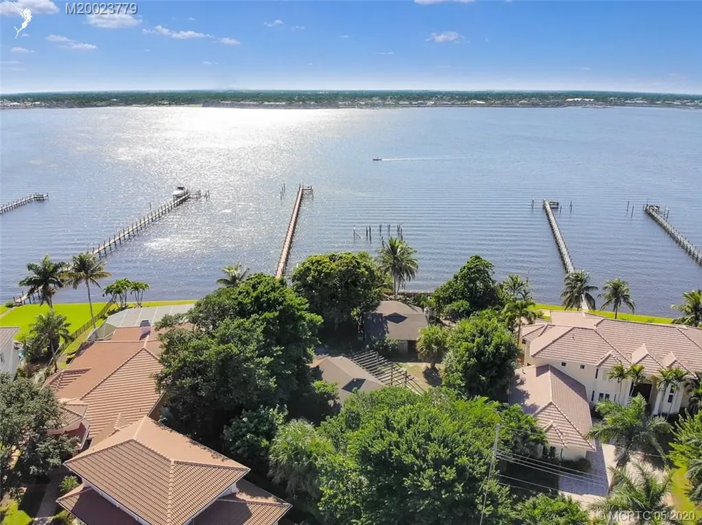 2660 NW South Shore Road Stuart FL 34994