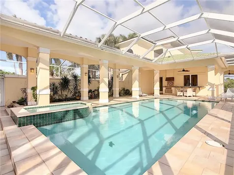 8604 SE Banyan Tree Street Hobe Sound FL 33455