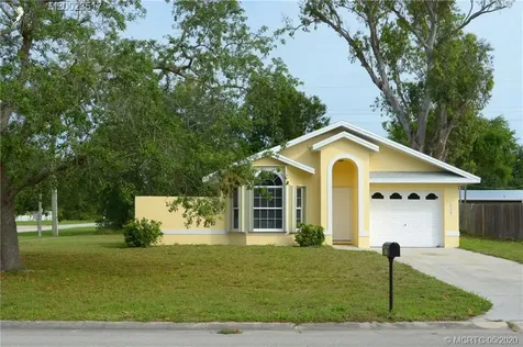 530 20th Place SW Vero Beach FL 32962