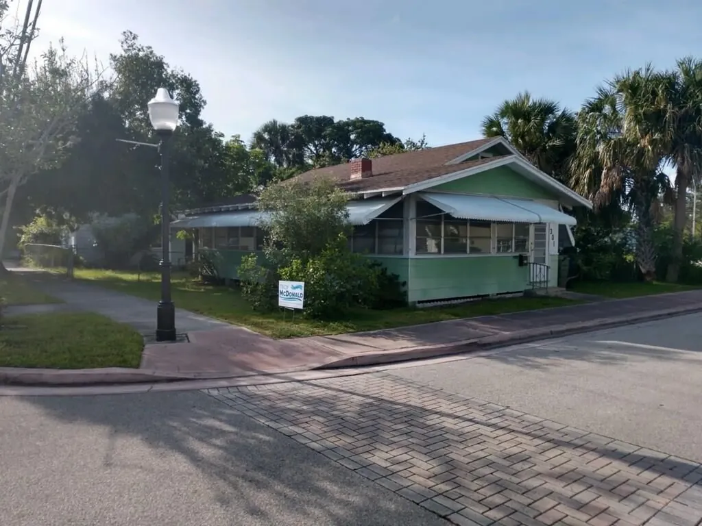 301 SE Detroit Avenue Stuart FL 34994