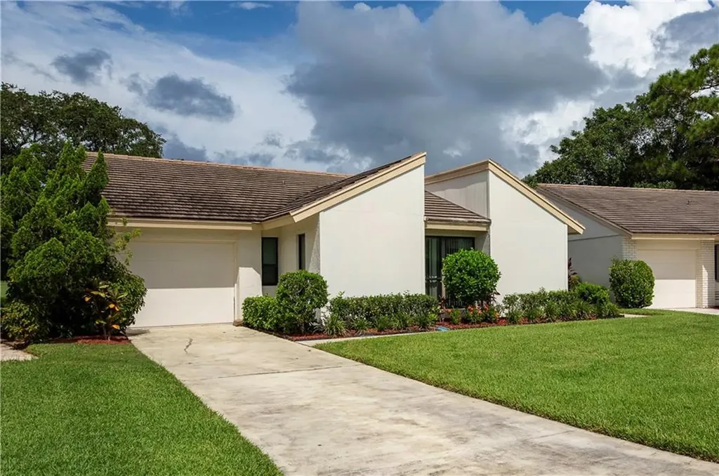 2579 SW Egret Pond Circle Palm City FL 34990
