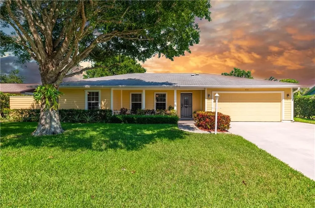2061 NE Hoya Calle Jensen Beach FL 34957