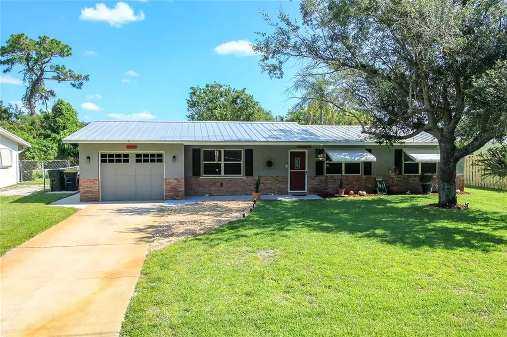 1467 SE 14th Street Stuart FL 34996
