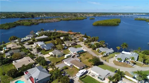 75 SW Cabana Point Circle Stuart FL 34994