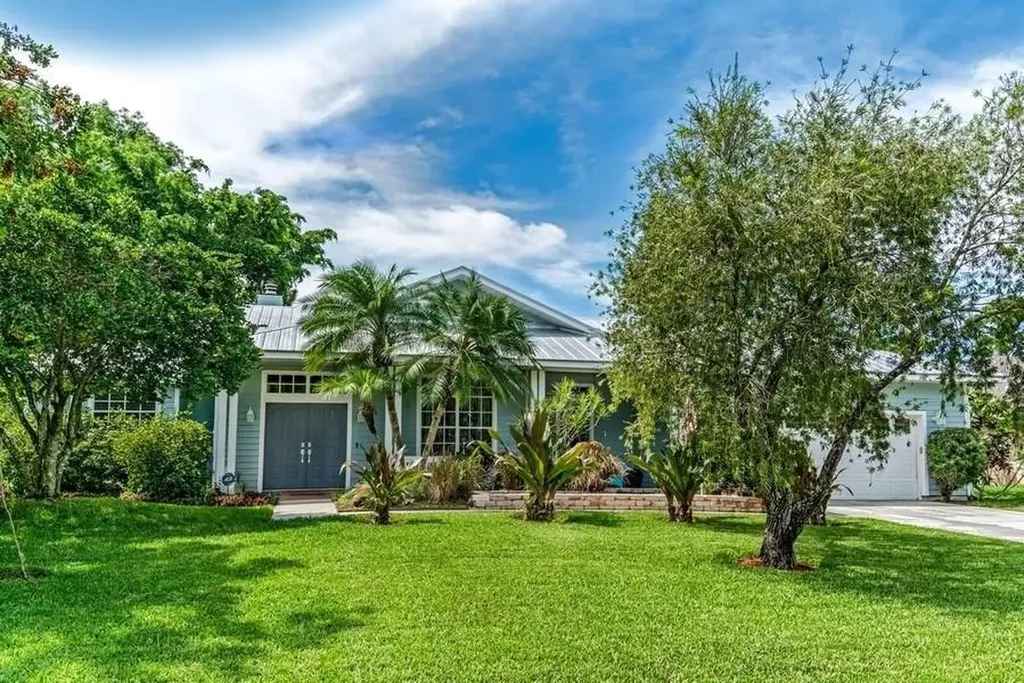616 SE Meadow Wood Way Stuart FL 34997