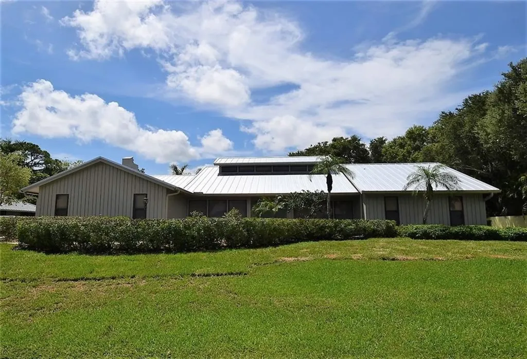 5 Oakwood Drive Stuart FL 34996