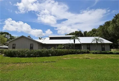 5 Oakwood Drive Stuart FL 34996