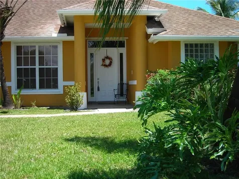 2251 SW Hunters Club Way Palm City FL 34990