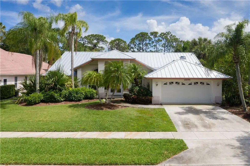 1694 SW Hunters Club Way Palm City FL 34990