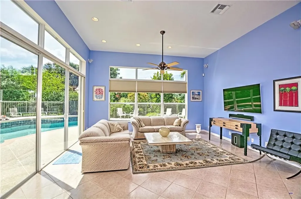 10086 SE Osprey Pointe Drive Hobe Sound FL 33455
