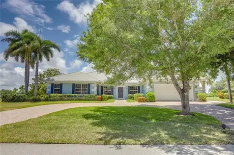 4123 SE Fairway E Stuart FL 34997