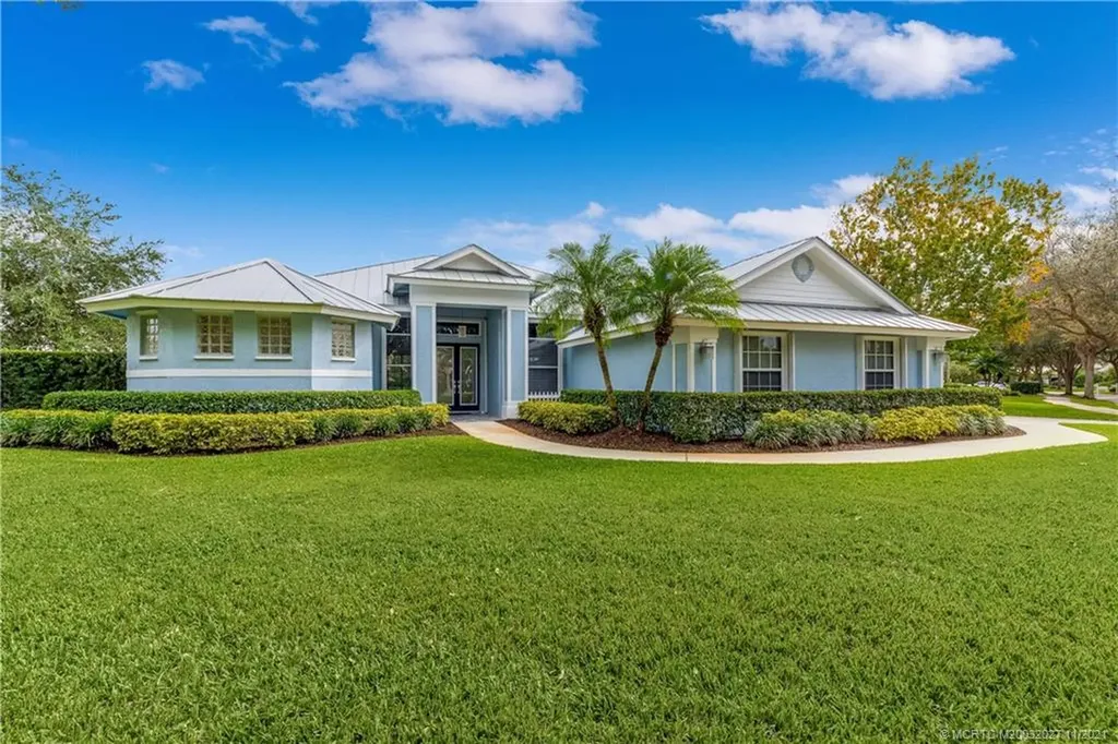 5813 SE Forest Glade Trail Hobe Sound FL 33455