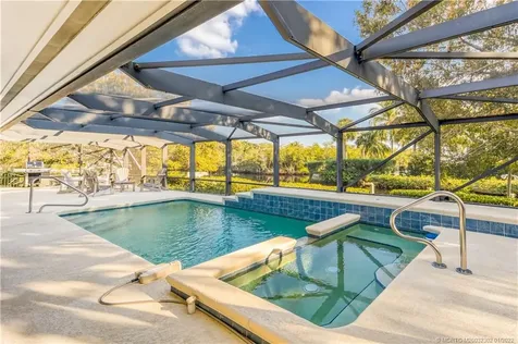 4230 SE Whiticar Way Stuart FL 34997