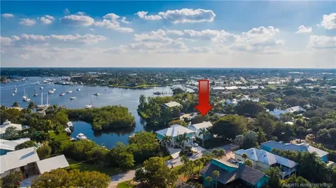 4230 SE Whiticar Way Stuart FL 34997