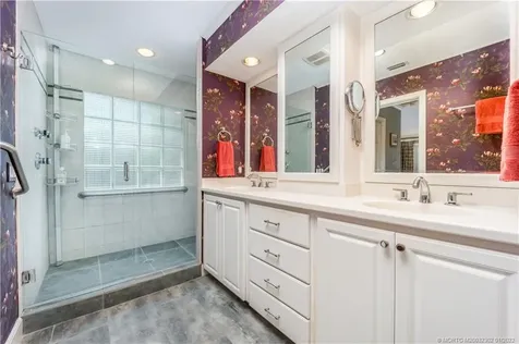 4230 SE Whiticar Way Stuart FL 34997