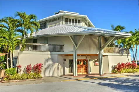 4230 SE Whiticar Way Stuart FL 34997