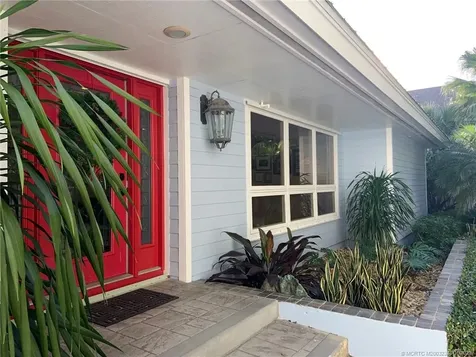 4230 SE Whiticar Way Stuart FL 34997