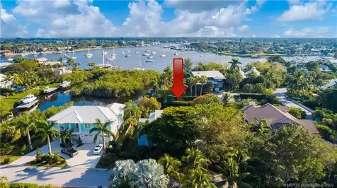 4230 SE Whiticar Way Stuart FL 34997