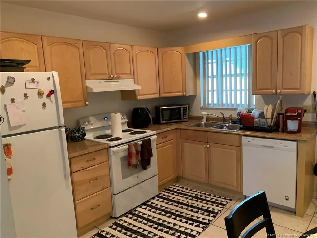 4391 SE Village Road Stuart FL 34997