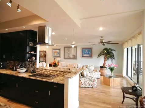 2806 SE Dune Drive Stuart FL 34996