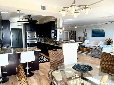 2806 SE Dune Drive Stuart FL 34996