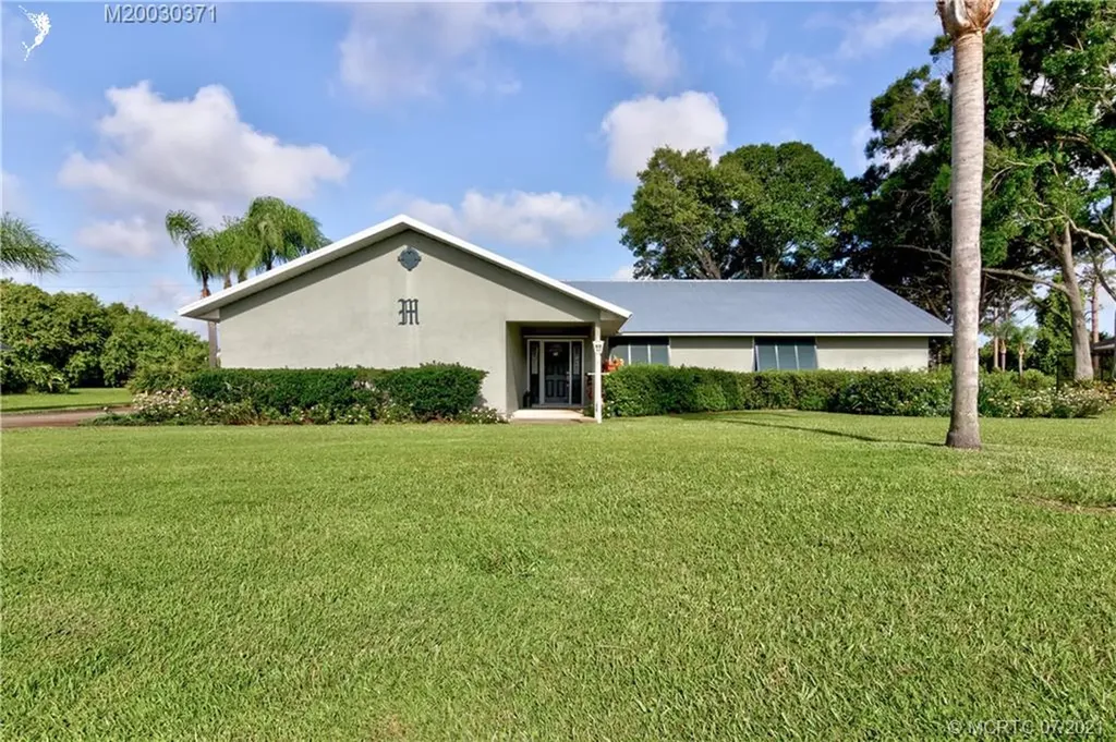 711 W Fischer Circle Sebastian FL 32958