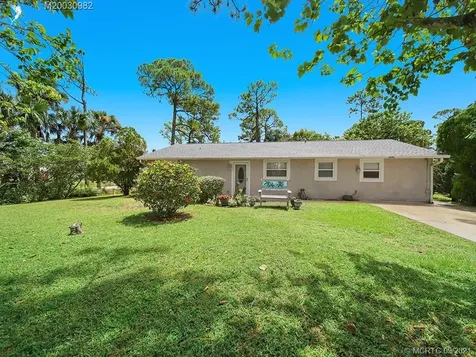 5794 SE Orange Blossom Trail Hobe Sound FL 33455
