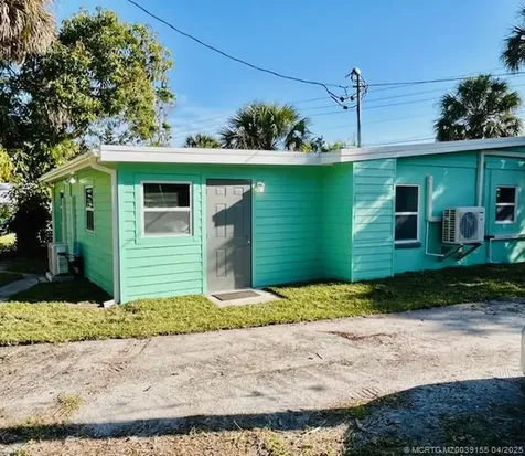 4158+4160 NE Indian River Drive Jensen Beach FL 34957