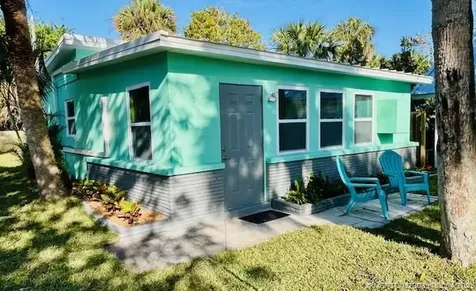 4158+4160 NE Indian River Drive Jensen Beach FL 34957